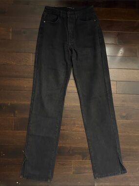 PrettyLittleThing Black Straight-Leg Jeans
